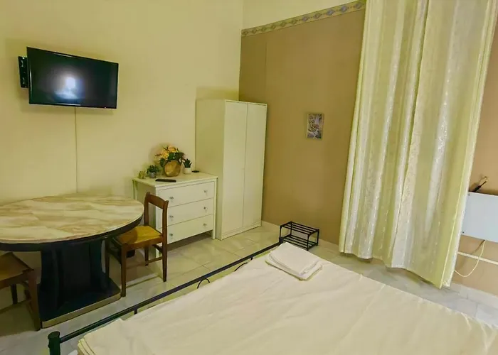 Gara Home- Airport 公寓
