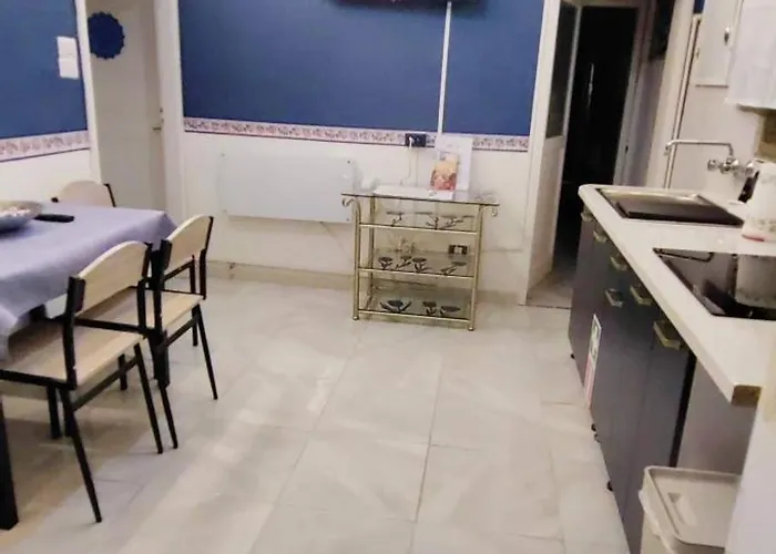 Gara Home- Airport